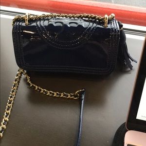 Tory Burch Fleming Micro Bag in PATENT NAVY